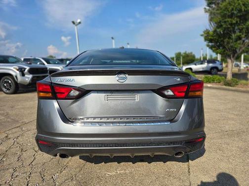 2022 Nissan Altima 2.5 SL