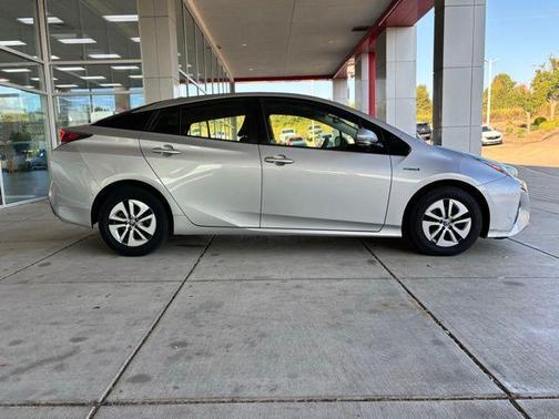 2018 Toyota Prius Two