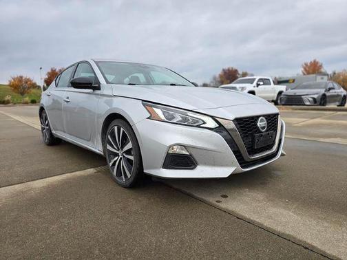 2021 Nissan Altima 2.5 SR