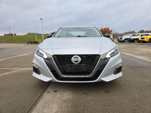 2021 Nissan Altima 2.5 SR