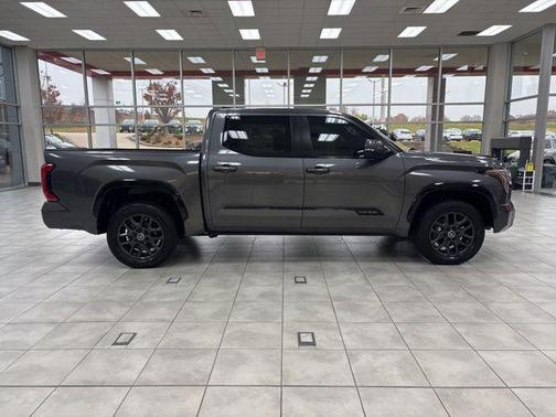 2024 Toyota Tundra Platinum
