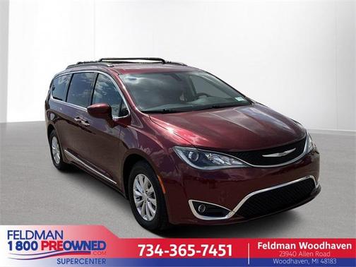 2017 Chrysler Pacifica Touring-L