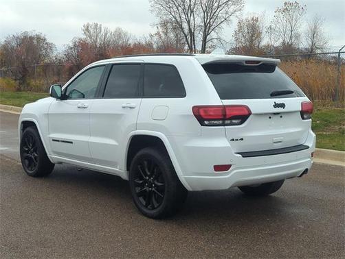 2021 Jeep Grand Cherokee Laredo