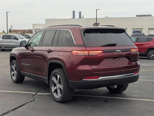 2025 Jeep Grand Cherokee 4xe Base