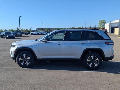 2025 Jeep Grand Cherokee 4xe Base