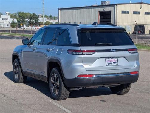 2025 Jeep Grand Cherokee 4xe Base