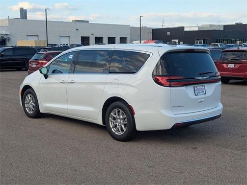 2025 Chrysler Pacifica L