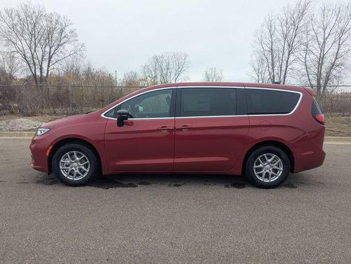 2026 Chrysler Pacifica L