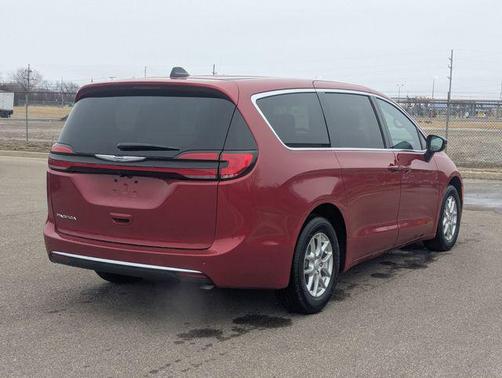 2026 Chrysler Pacifica L