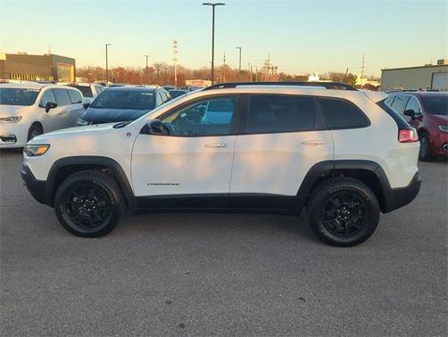 2022 Jeep Cherokee Trailhawk