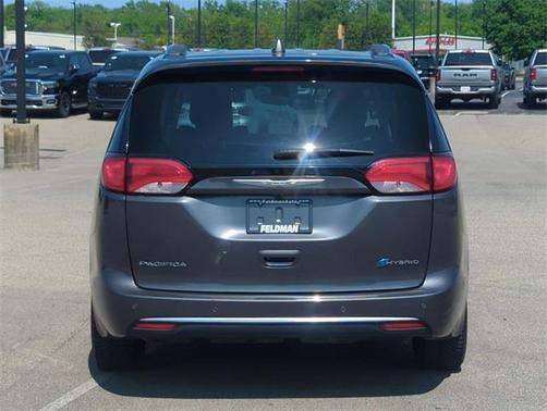 2018 Chrysler Pacifica Hybrid Limited