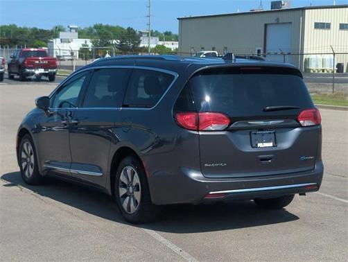 2018 Chrysler Pacifica Hybrid Limited