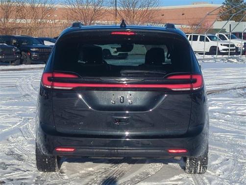 2022 Chrysler Pacifica Limited