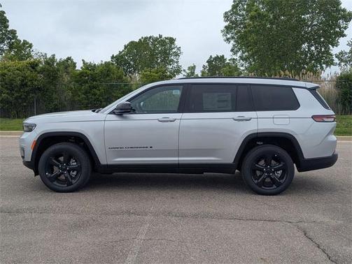 2025 Jeep Grand Cherokee Limited X
