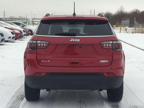 2023 Jeep Compass Latitude Lux
