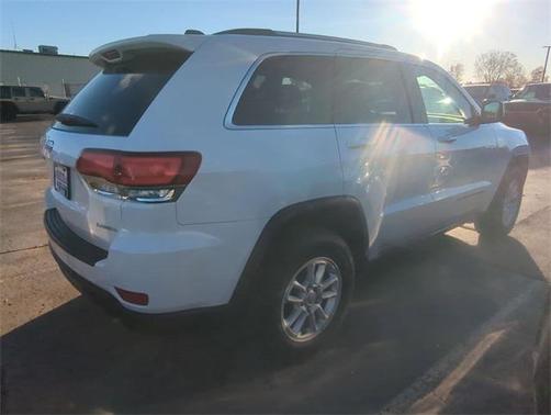 2020 Jeep Grand Cherokee Laredo