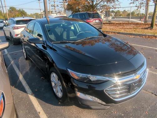 2022 Chevrolet Malibu FWD LT