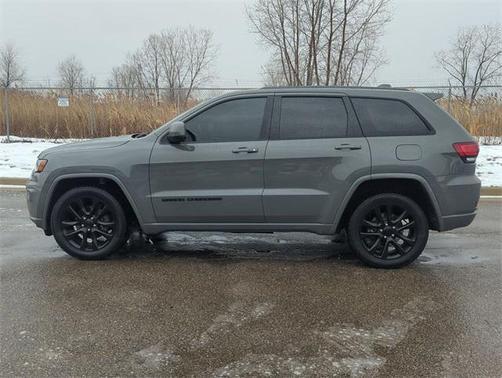 2020 Jeep Grand Cherokee Altitude