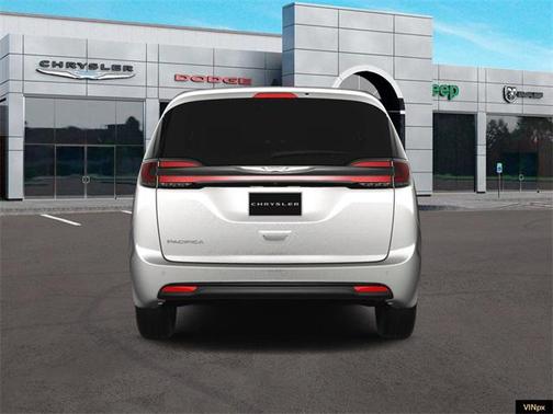 2025 Chrysler Pacifica L