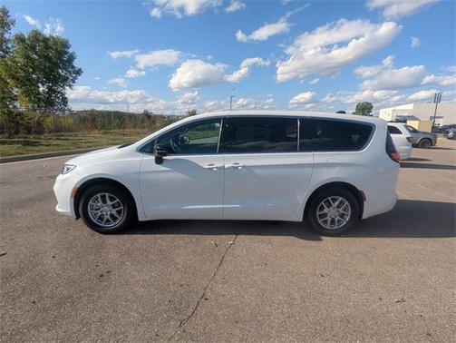 2025 Chrysler Pacifica L
