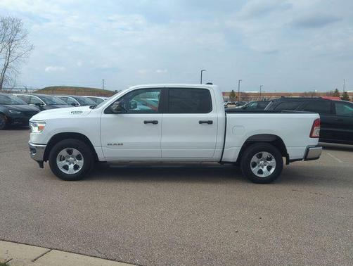 Bright White Clearcoat 2023 RAM 1500 Big Horn/Lone Star