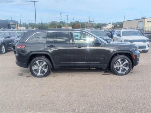 2024 Jeep Grand Cherokee 4xe Base