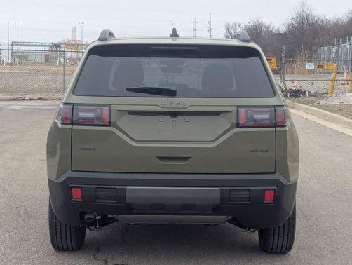 2026 Jeep Cherokee Laredo 4x4