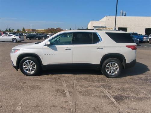 2018 Chevrolet Traverse LT Cloth