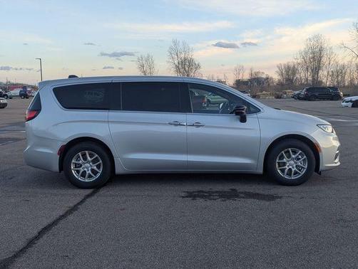 2026 Chrysler Pacifica L