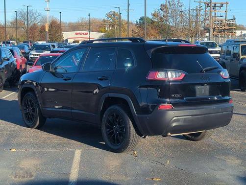 2023 Jeep Cherokee Altitude