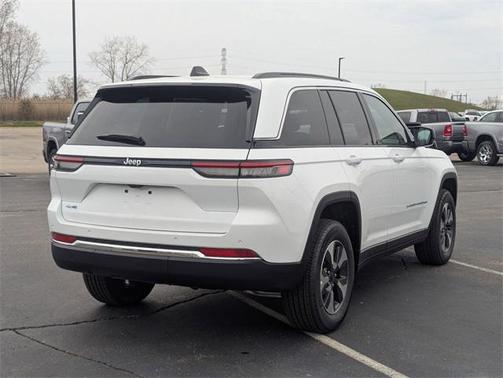 2025 Jeep Grand Cherokee 4xe Base