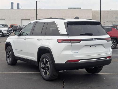 2025 Jeep Grand Cherokee 4xe Base