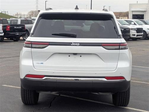 2025 Jeep Grand Cherokee 4xe Base