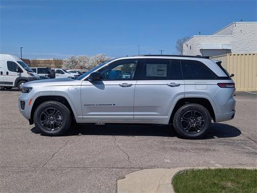 2025 Jeep Grand Cherokee 4xe Anniversary Edition