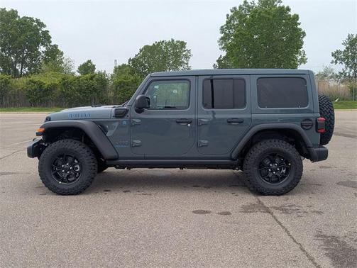 2025 Jeep Wrangler 4xe Willys