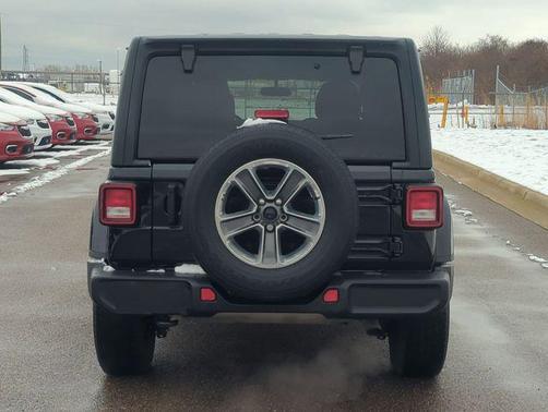 2021 Jeep Wrangler Unlimited Sahara