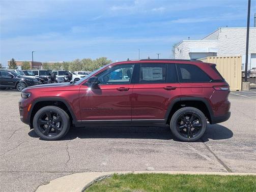 2025 Jeep Grand Cherokee Altitude