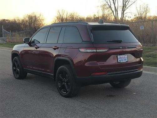 2023 Jeep Grand Cherokee Altitude