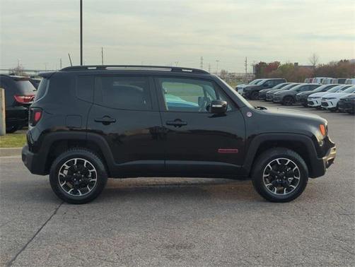 2023 Jeep Renegade Trailhawk