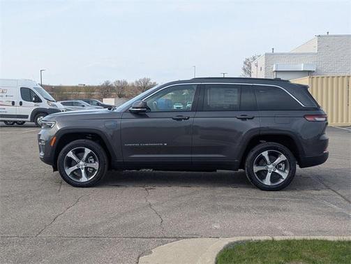 2025 Jeep Grand Cherokee 4xe Base