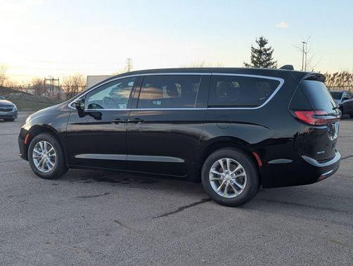 2026 Chrysler Pacifica L