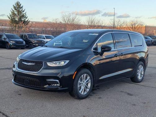 2026 Chrysler Pacifica L