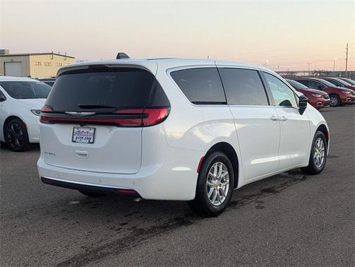 2026 Chrysler Pacifica L