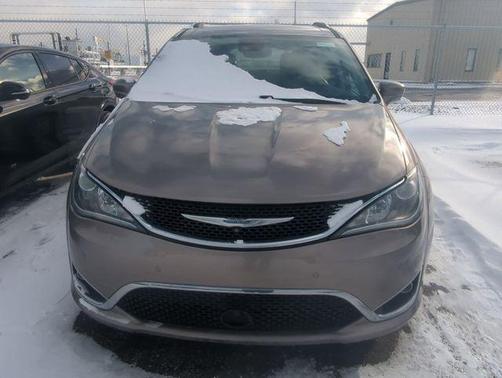 2018 Chrysler Pacifica Touring-L Plus