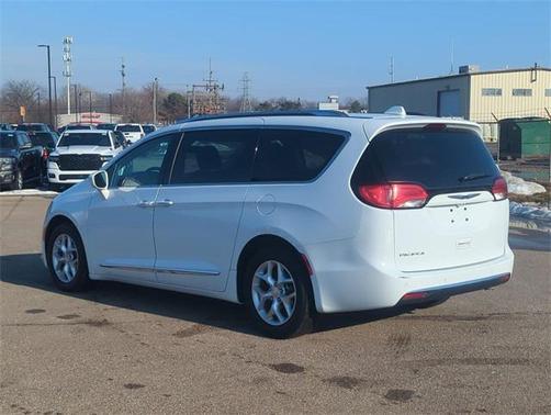 2020 Chrysler Pacifica Touring-L Plus