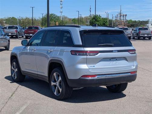 2025 Jeep Grand Cherokee 4xe Base