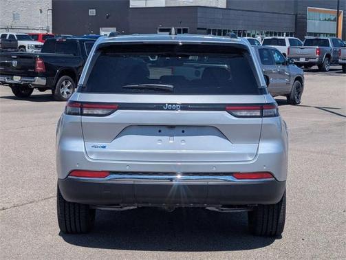 2025 Jeep Grand Cherokee 4xe Base