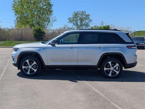 2025 Jeep Grand Cherokee 4xe Base