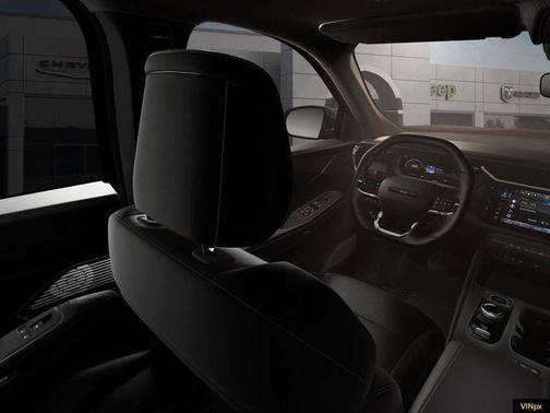 Diamond Black Crystal Pearl-Coat Exterior Paint 2026 Jeep Cherokee Laredo 4x4