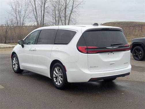 2026 Chrysler Pacifica Limited